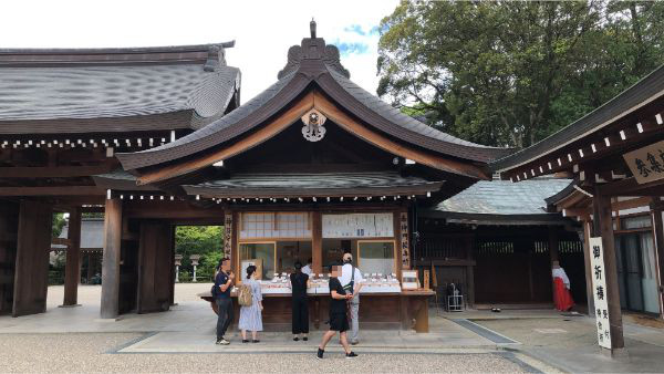 橿原神宮の御朱印の種類 場所 時間 料金 正月は混雑するので注意 奈良人いっちーが行く ならいく